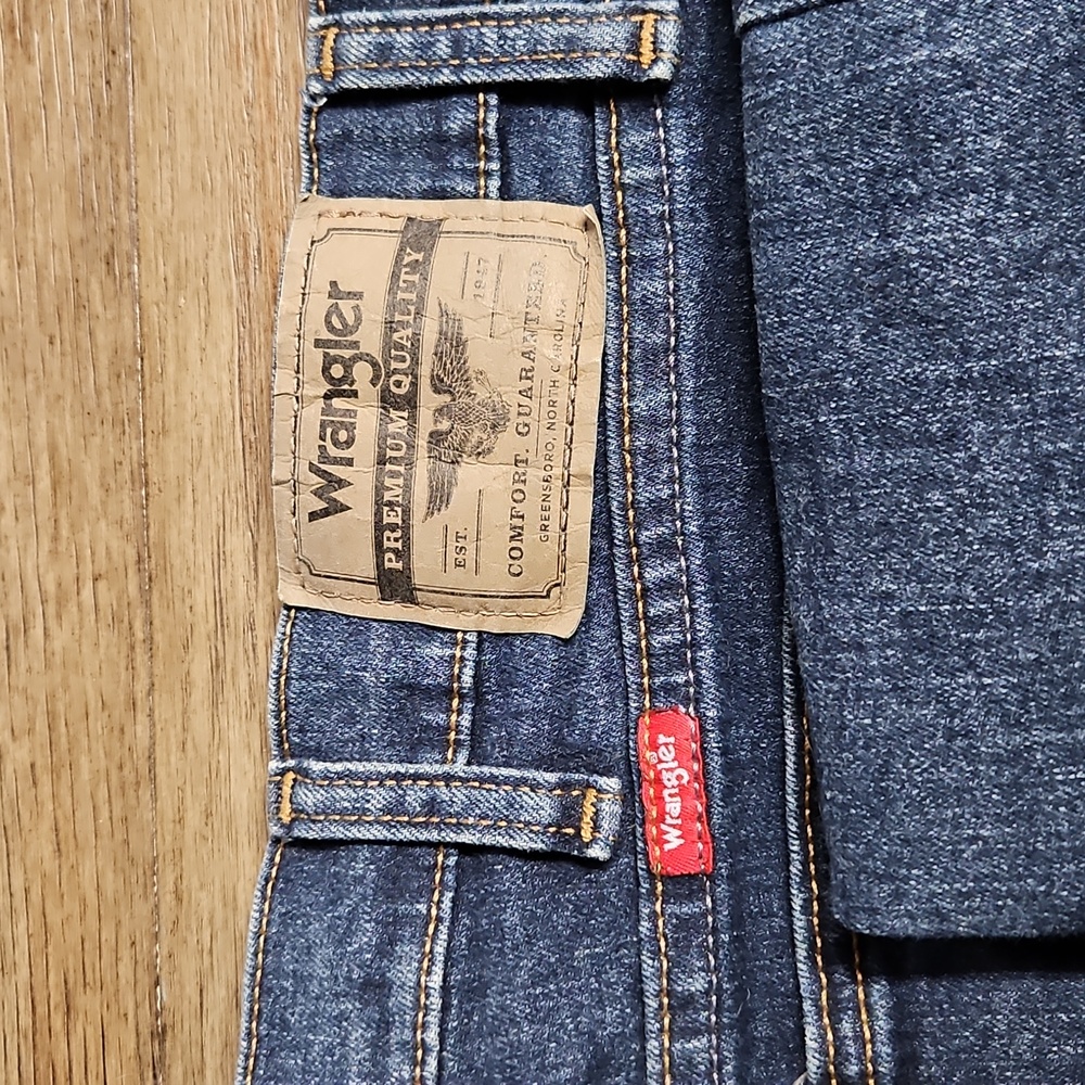 Mens Wrangler Blue Jeans